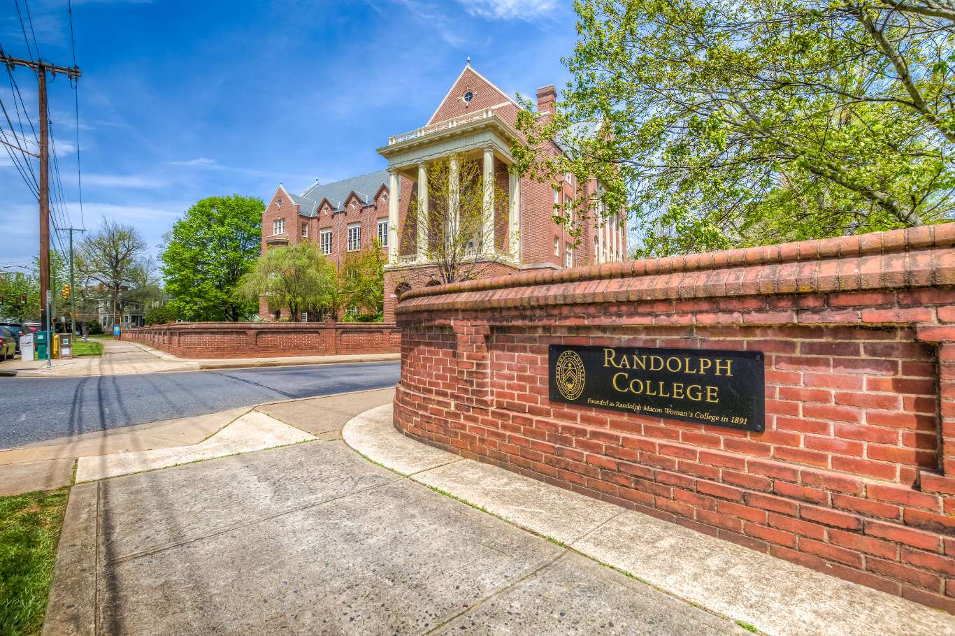 Experience Randolph College in Virtual Reality.