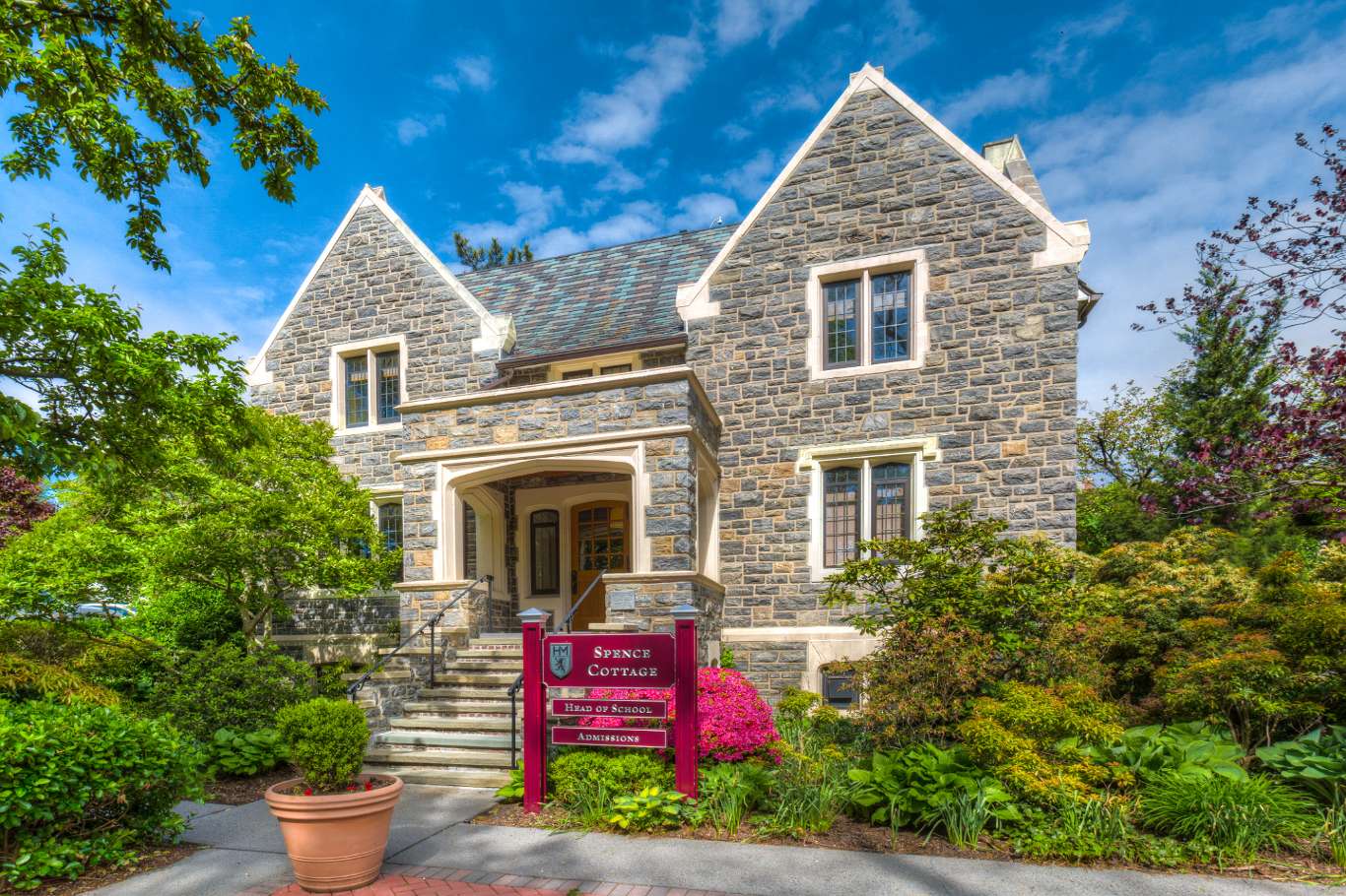 Experience Horace Mann School in Virtual Reality. Press Alt plus A for accessibility version.