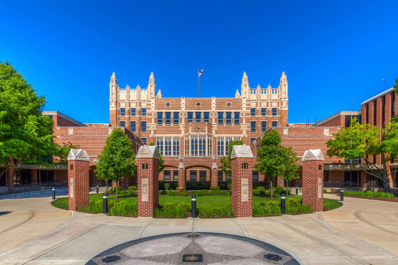 Experience Evanston Township High School In Virtual Reality Press Alt