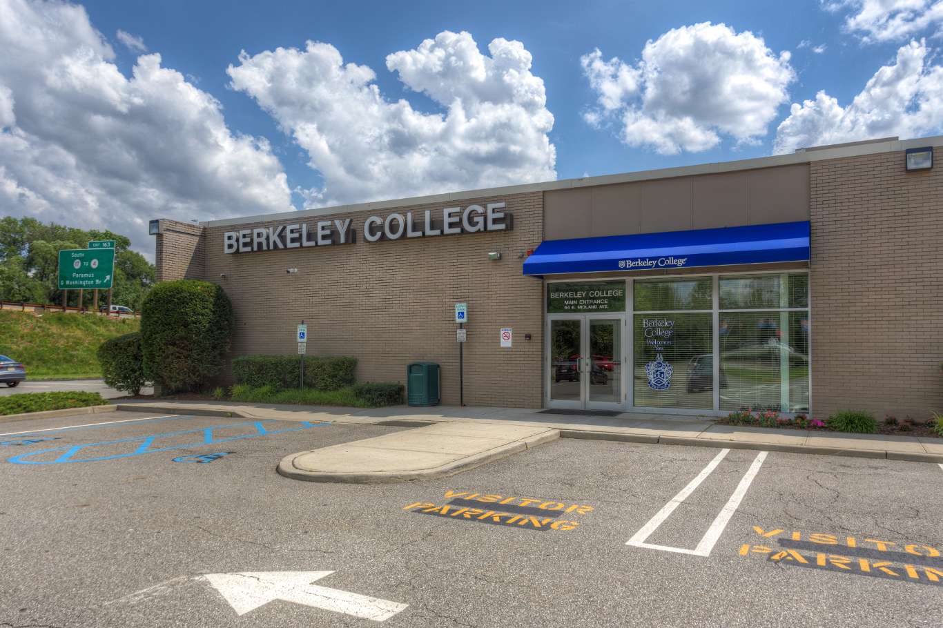 Experience Berkeley CollegeParamus in Virtual Reality.