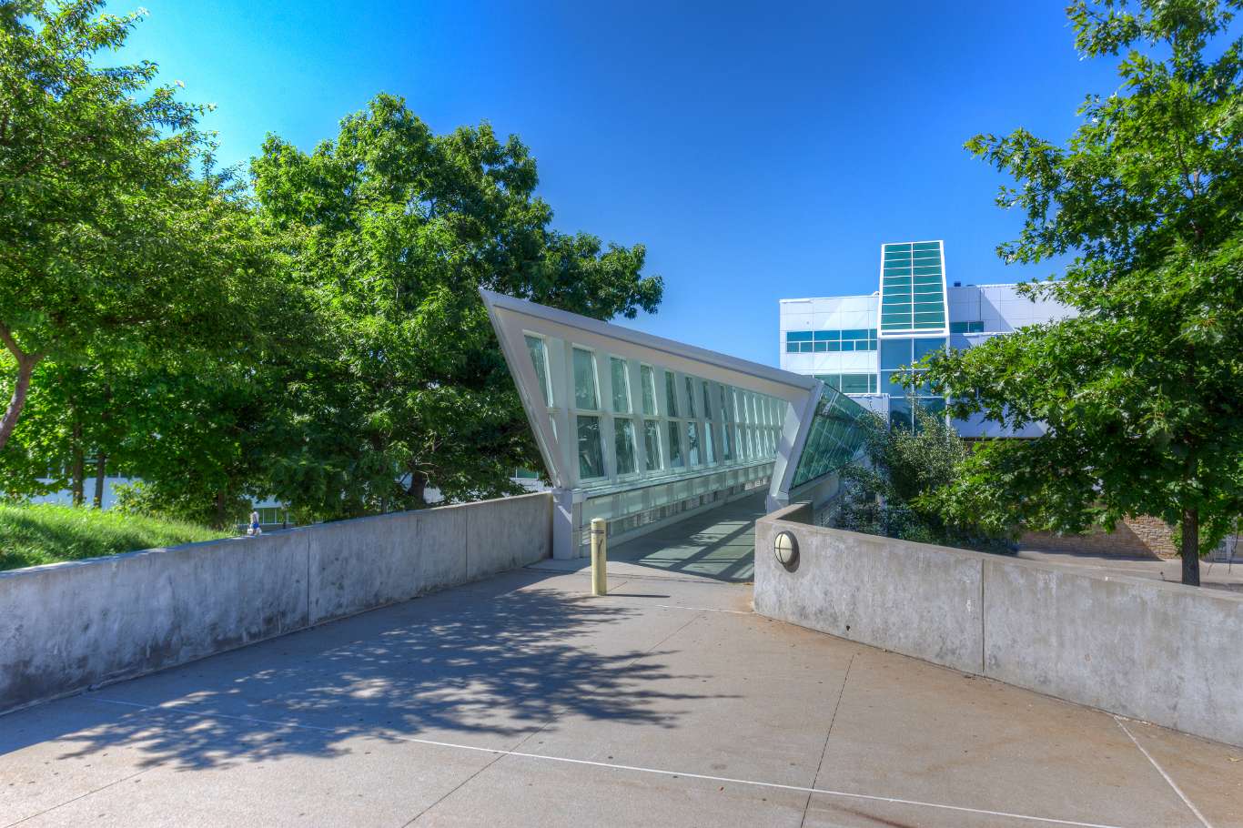 Experience SUNY Old Westbury In Virtual Reality Experience SUNY Old Westbury In Virtual Reality